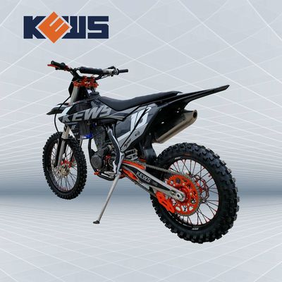 Las motocicletas negras K16 de 250CC Enduro modelan el motor 120KM/H de la leva de With Benelli Twin