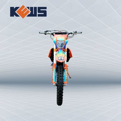 Motocicleta Enduro de 300cc con 19KW de potencia y 120KM/H de velocidad