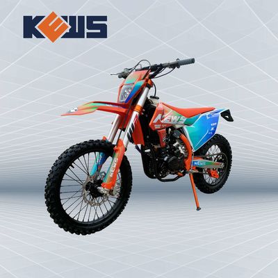 Motocicleta Enduro de 300cc con 19KW de potencia y 120KM/H de velocidad