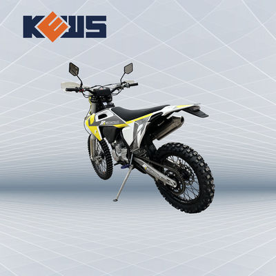 El aire de CB250 120KM/H K22 refrescó 4 bicis de la suciedad del movimiento con el sistema completo
