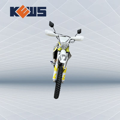 El aire de CB250 120KM/H K22 refrescó 4 bicis de la suciedad del movimiento con el sistema completo