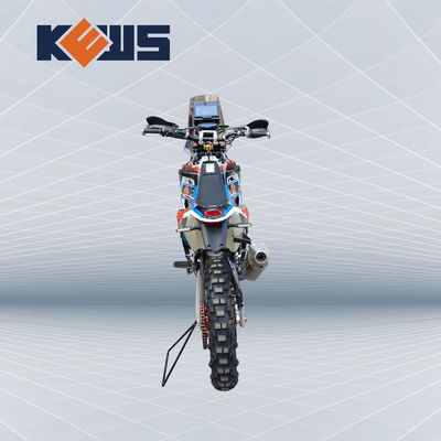 Las motocicletas duales del deporte 450CC reúnen el motor del poder de las motocicletas 38kw con el carburador y Efi Two Options