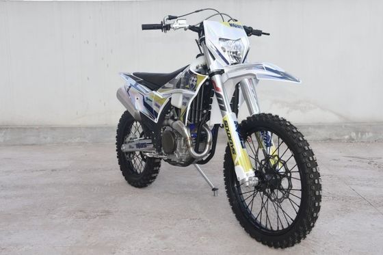 KEWS 179mm-a YK250 Cuatro tiempos Enduro K23 Modelo de motocicleta de 250cc